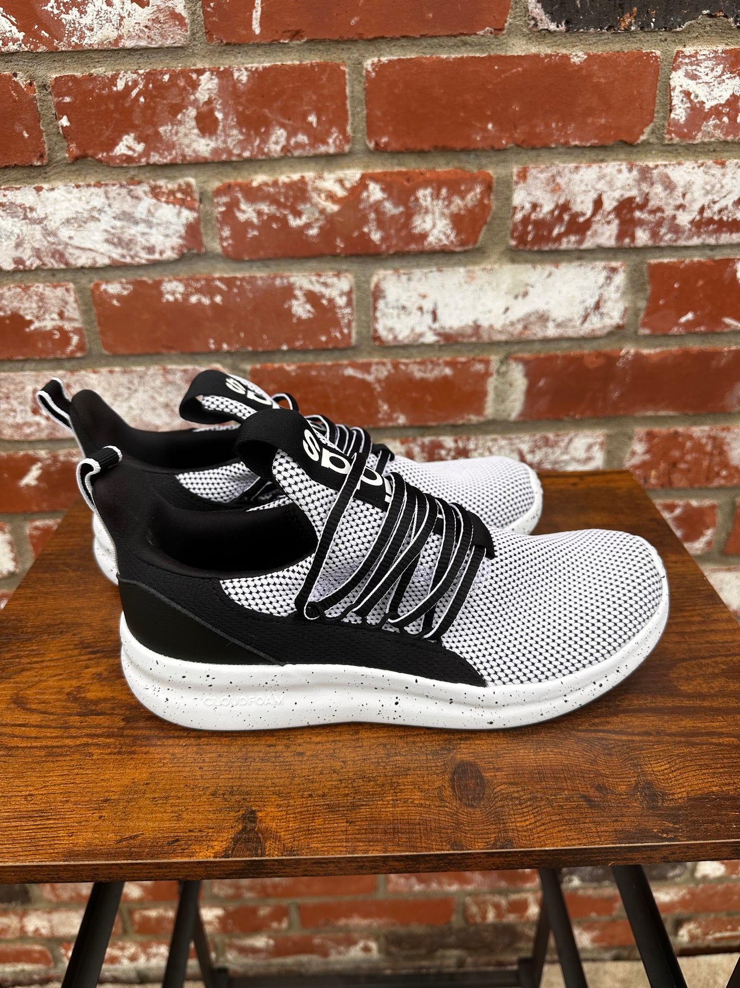 Adidas Cloudfoam Comfort Size 6 Women’s Shoes