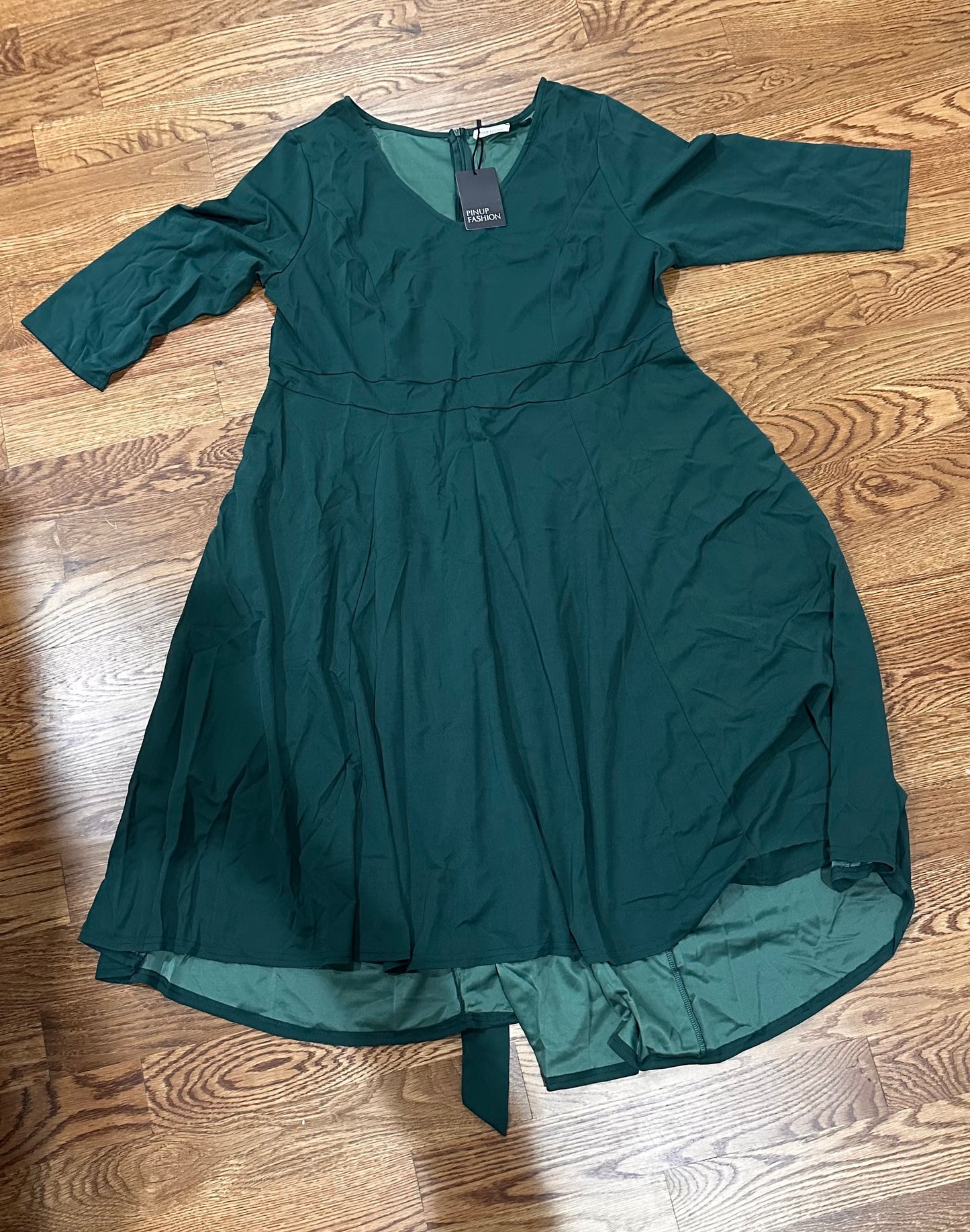 3/4 Length Sleeve Long Emerald Green Dress Size 24