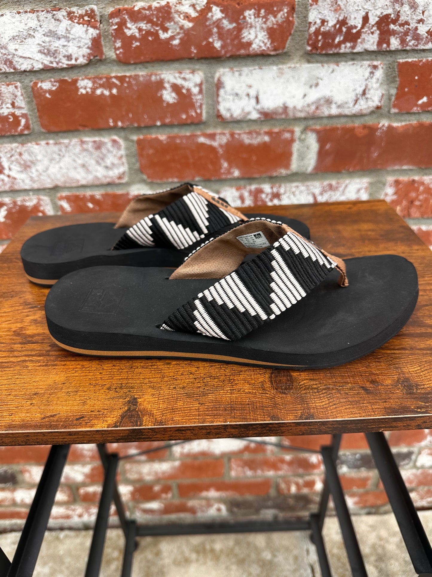 Reef Women’s Size 8 Flip Flops