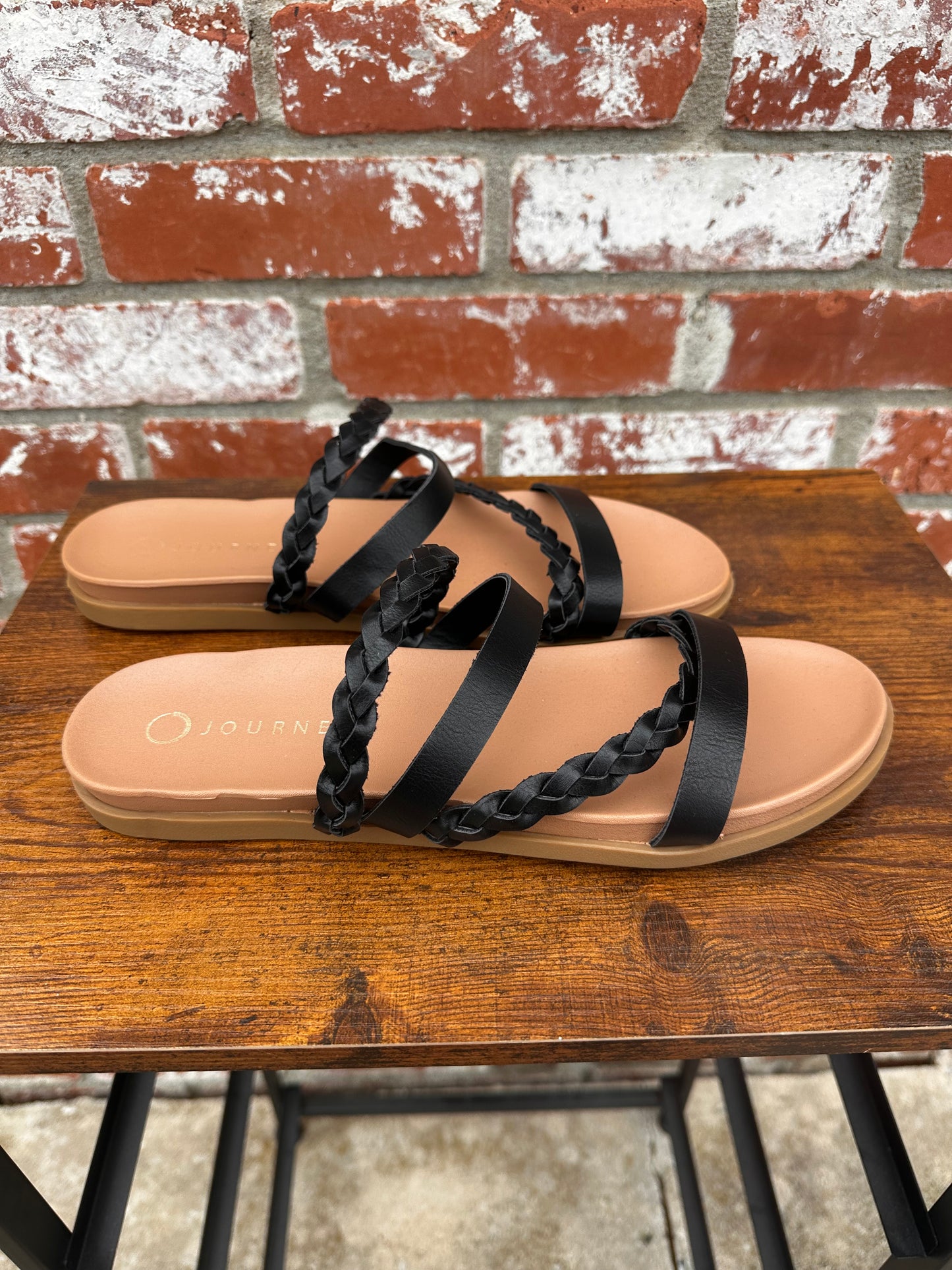 Journee Size 10 Women’s Sandals