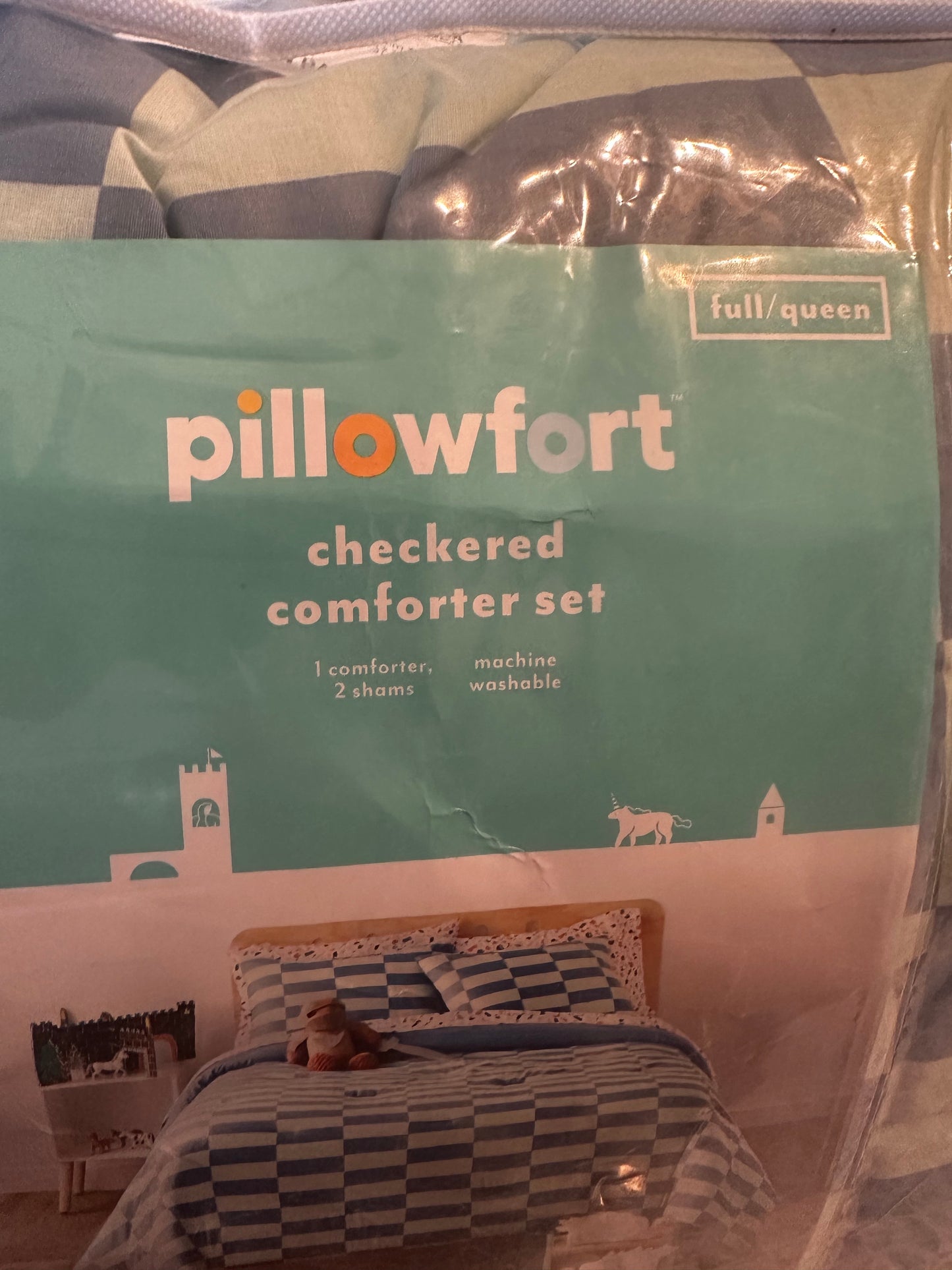Pillowfort Full/Queen Checkered Comforter Set