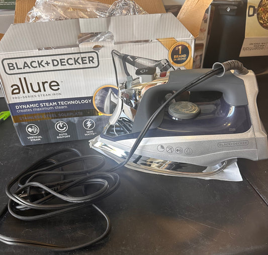 Black+Decker Allure Pro Series Steam Iron