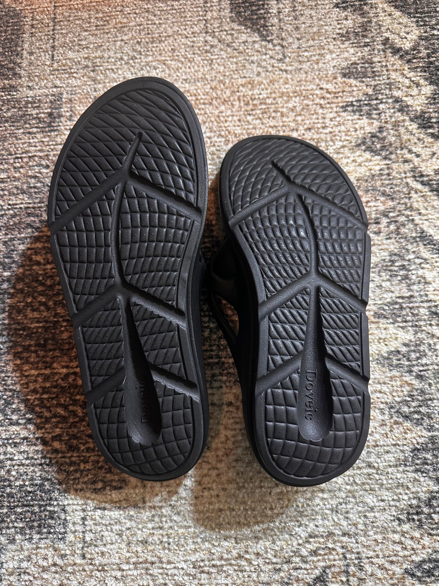 Women’s Size 10 Comfort Flip Flops