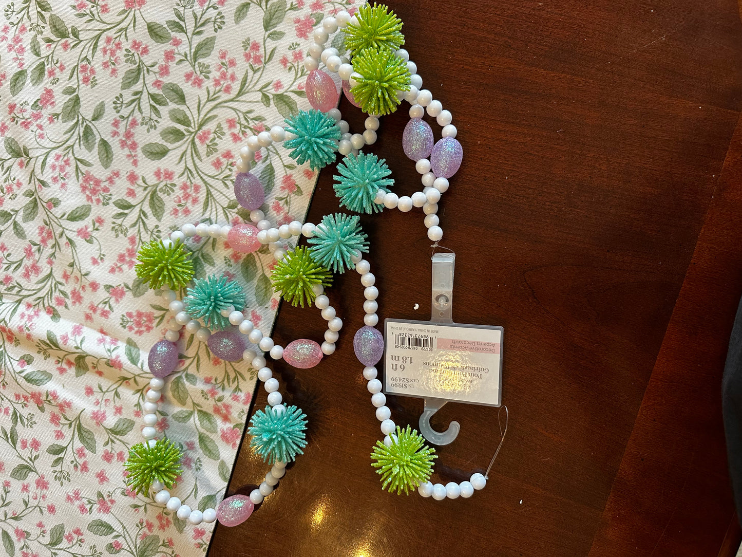 Lot of 8 Easter Decor