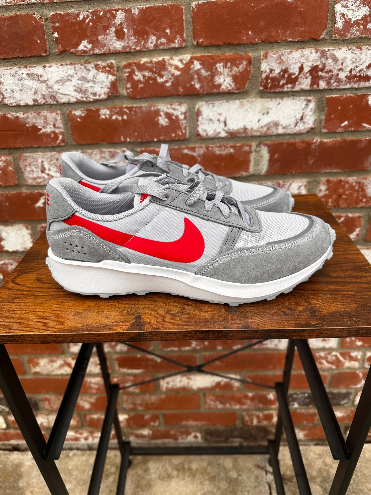 Nike Waffle Nav Men’s Size 9 Shoe BRAND NEW