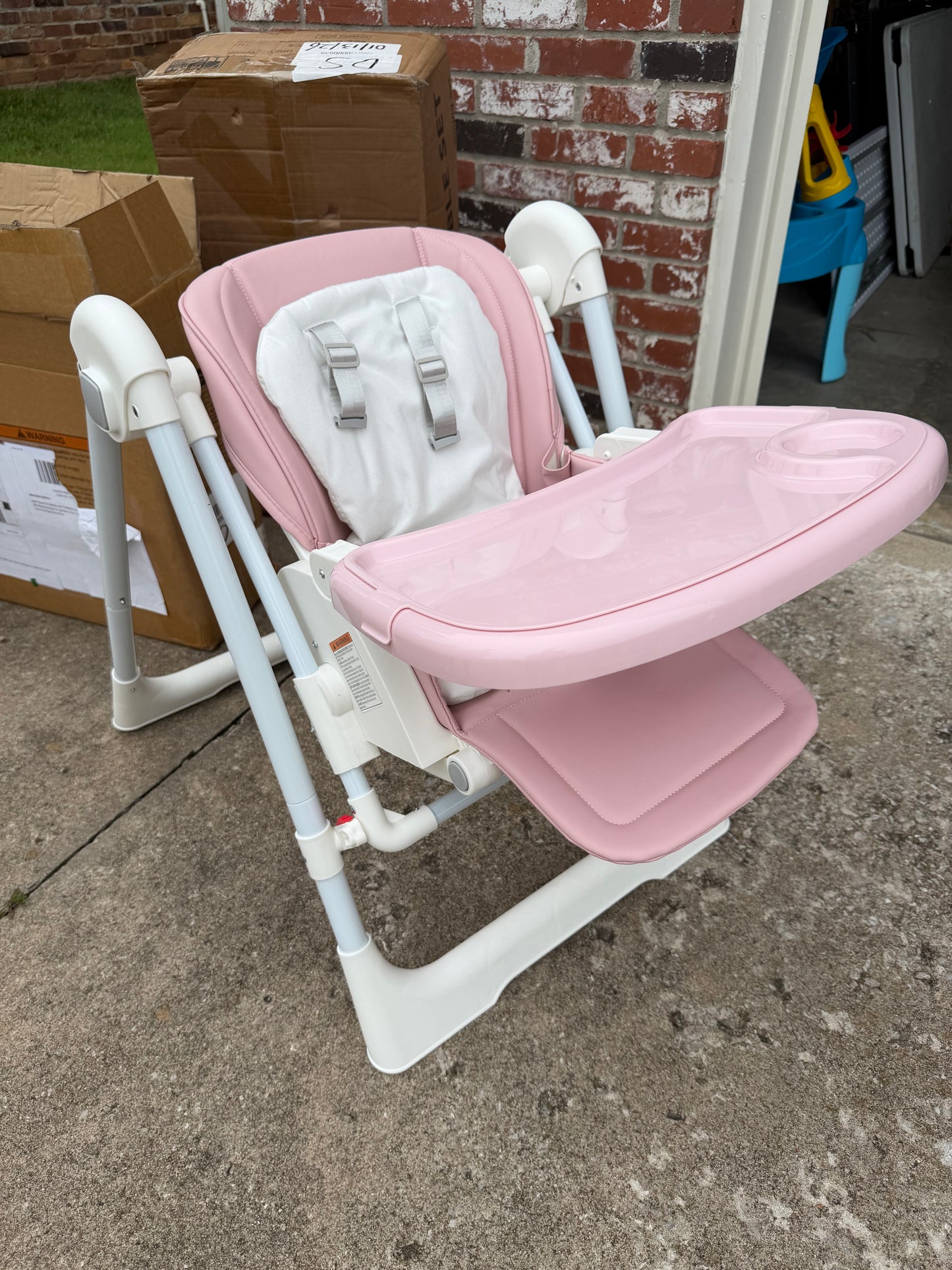 3-in-1 High Chair [Retail: 79.00]
