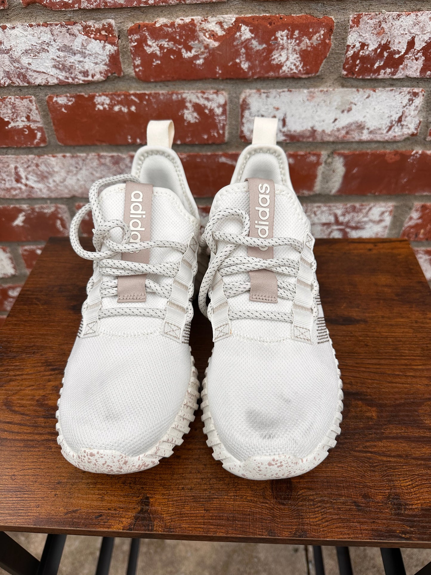 Adidas Size 7.5 Women’s Shoes