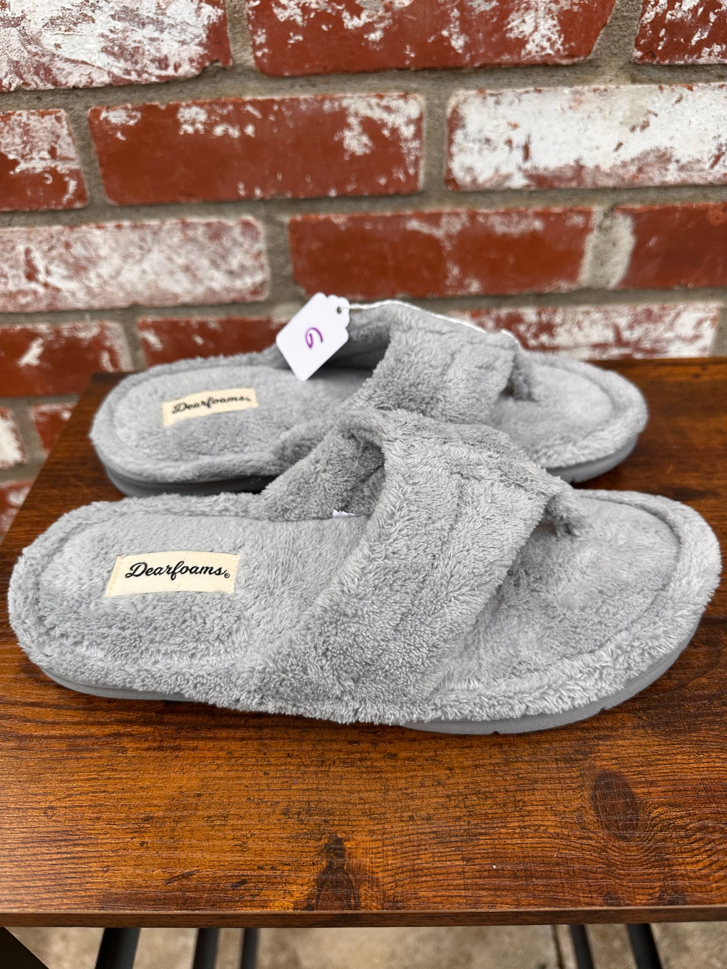 Dearfoams Size 7-8 Women’s House Shoe Flip Flops