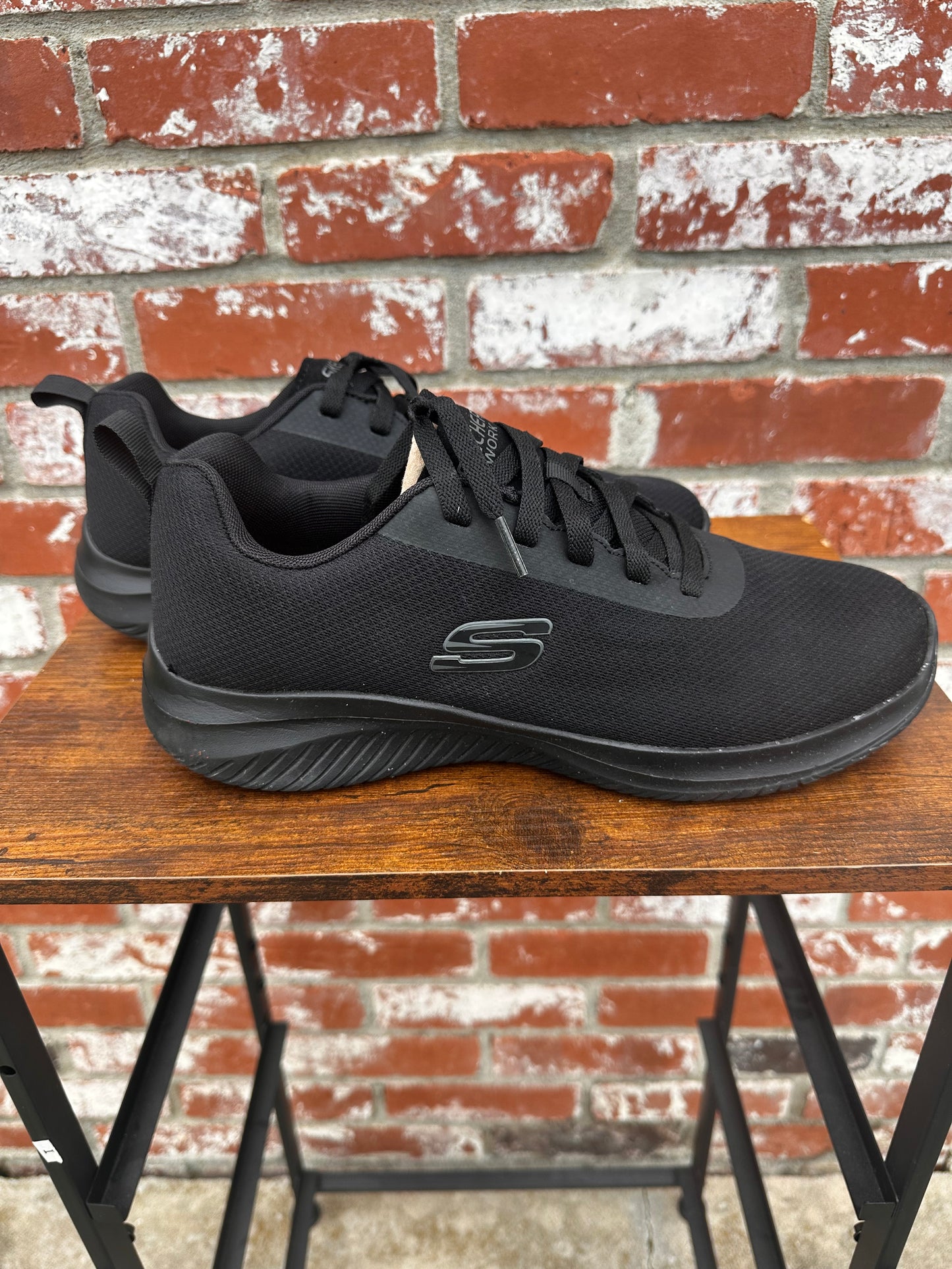 Sketchers Work Slip Resistant Size 10.5 Men’s Shoes