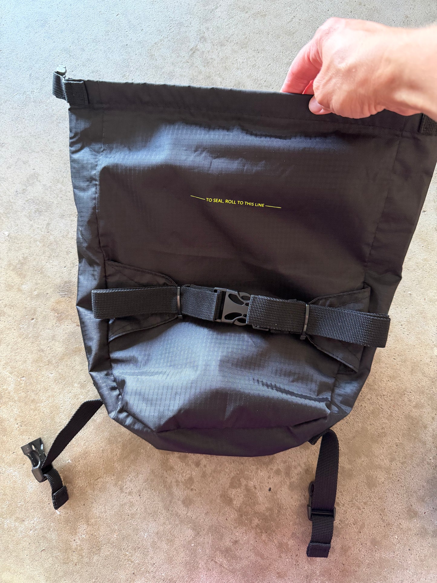Geckobrands water proof fanny pack