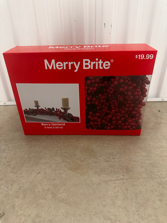 Merry Bright 5 Ft. Berry Garland