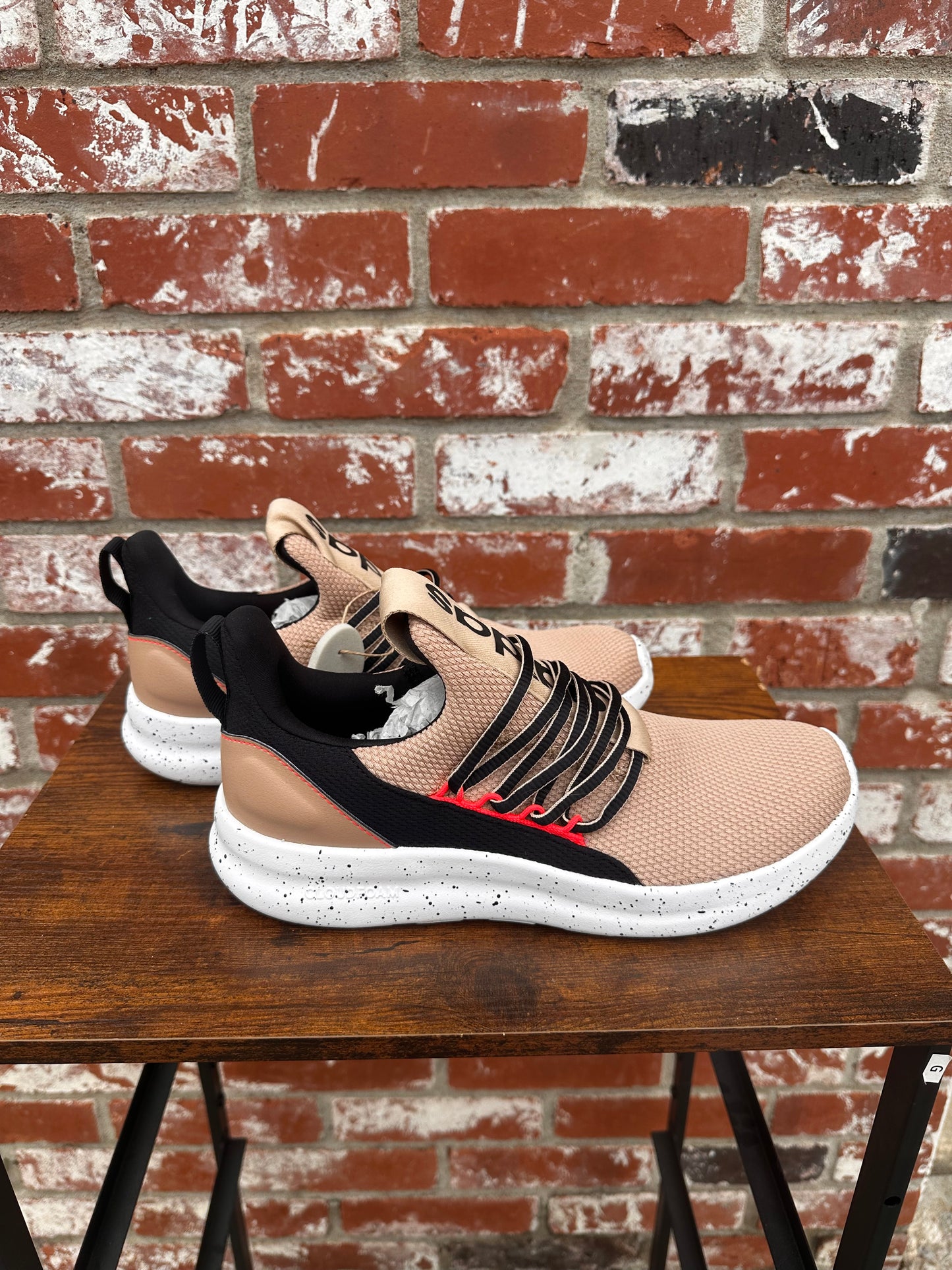 Adidas Cloudfoam Comfort Size 7 Men’s Shoes