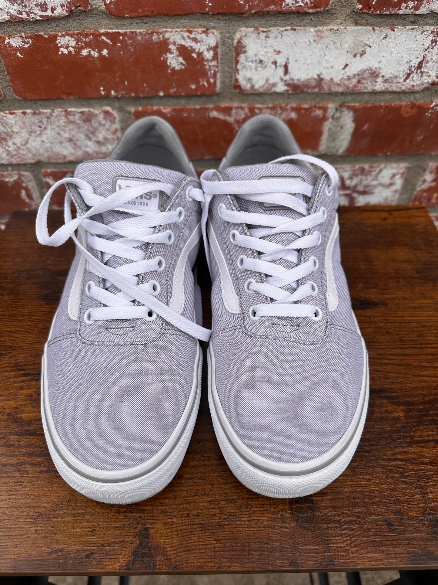 Vans Deluxe Comfort Size 9.5 Women’s Shoes