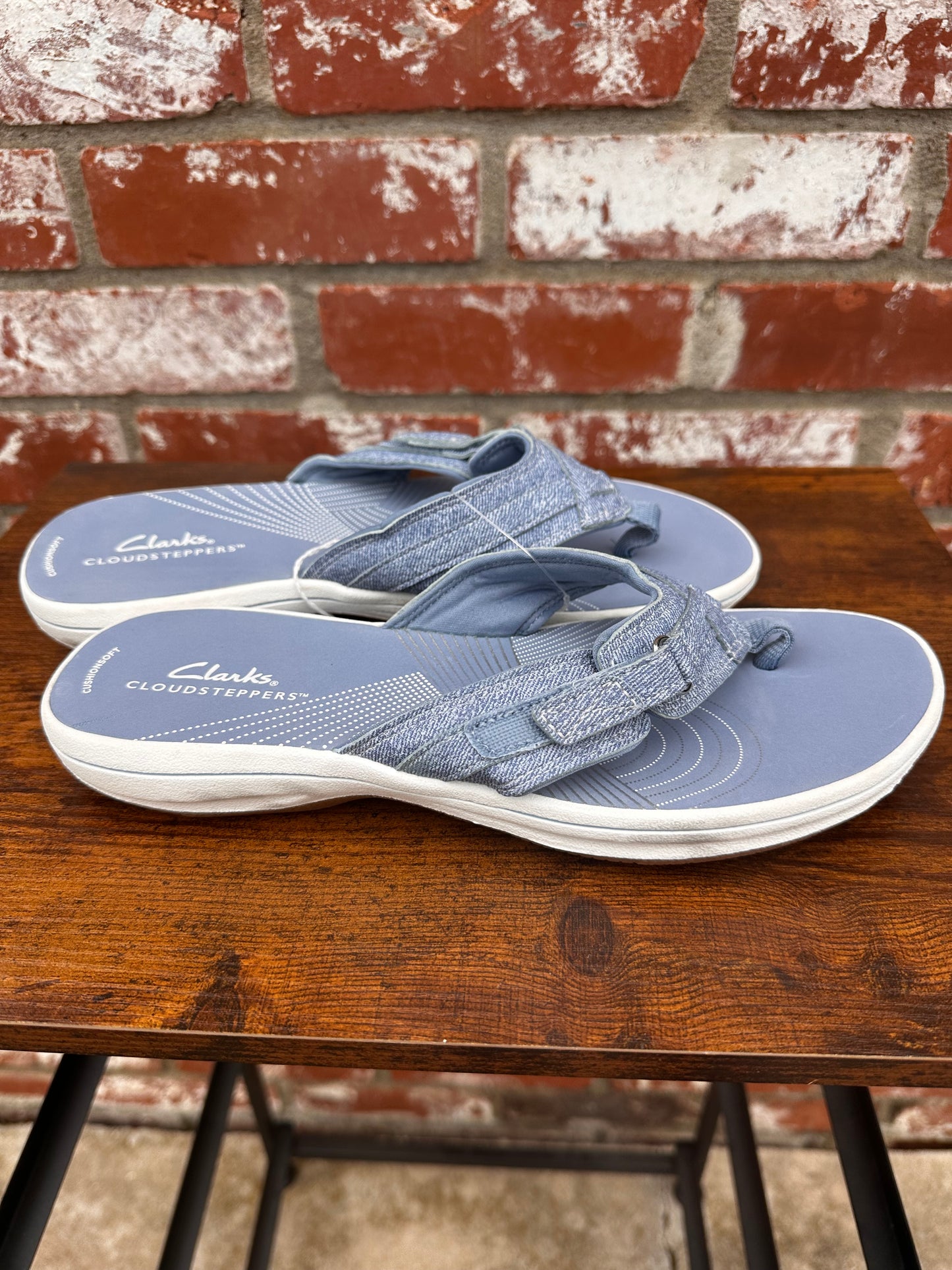 Clark’s Cloudsteppers Size 8 Women’s Flip Flop Sandals