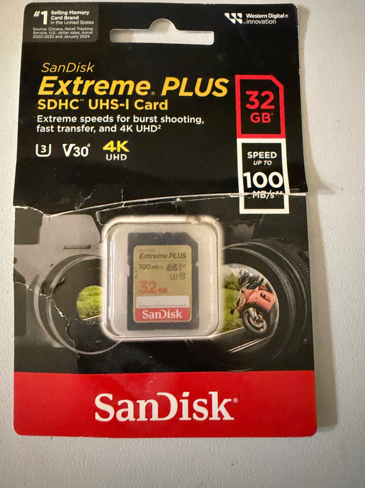 SanDisk Extreme PLUS 32GB SDHC UHS-I Memory Card