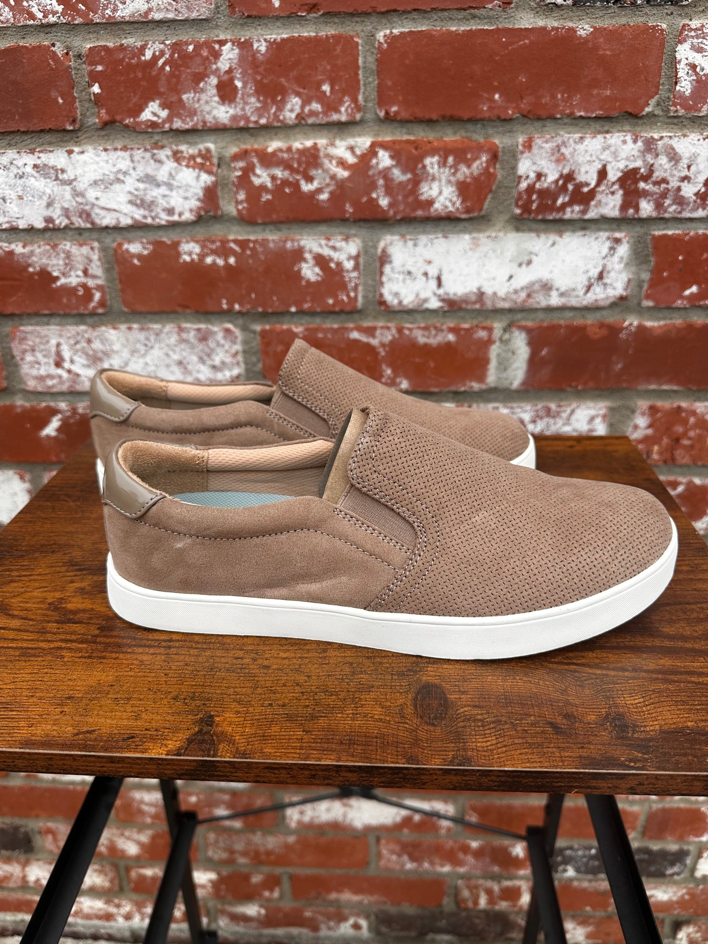 Dr. Scholl’s Size 6.5 Women’s Shoes