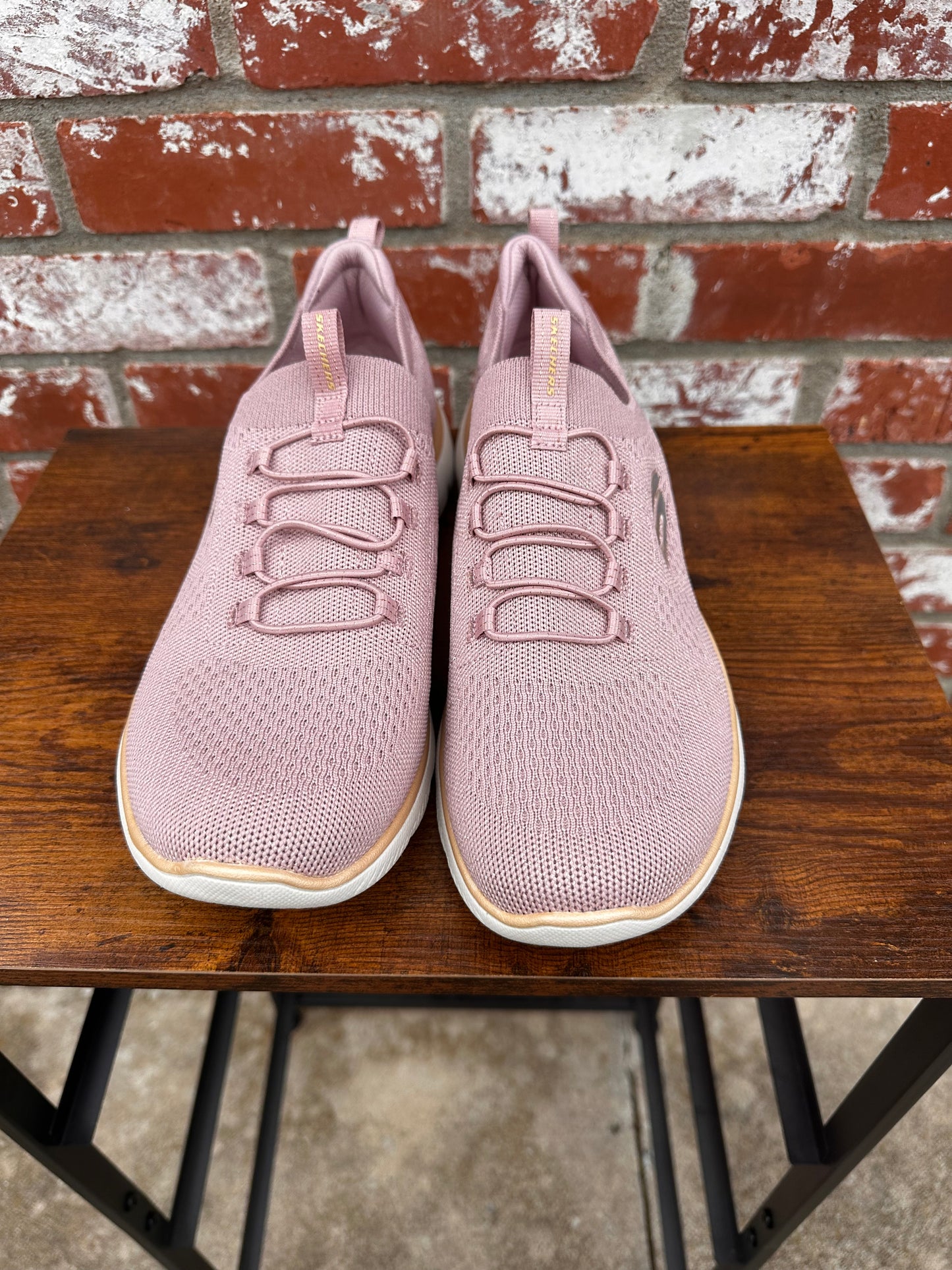 Sketchers Size 11 Women’s Shoes