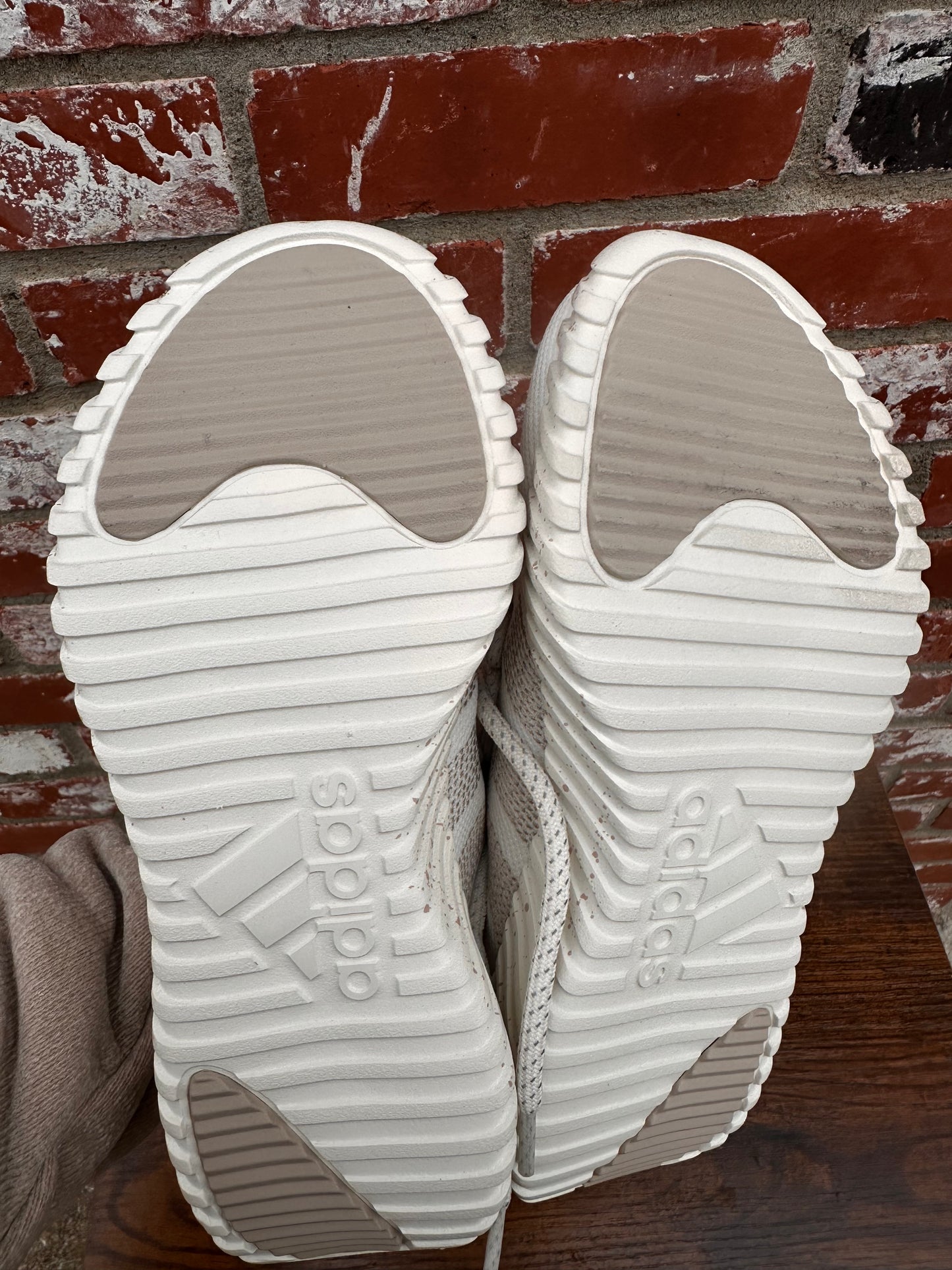 Adidas Size 7.5 Women’s Shoes