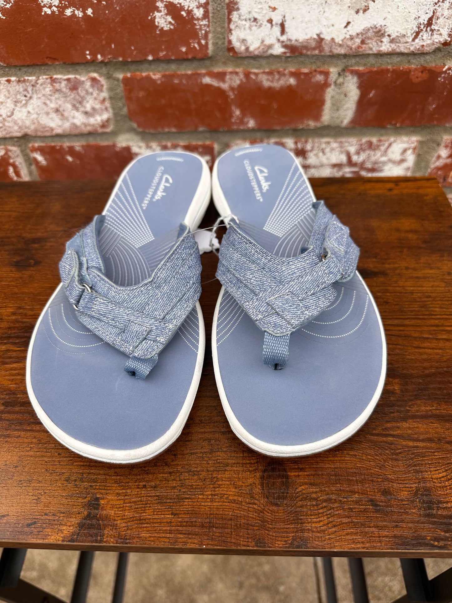 Clark’s Cloudsteppers Size 8 Women’s Flip Flop Sandals