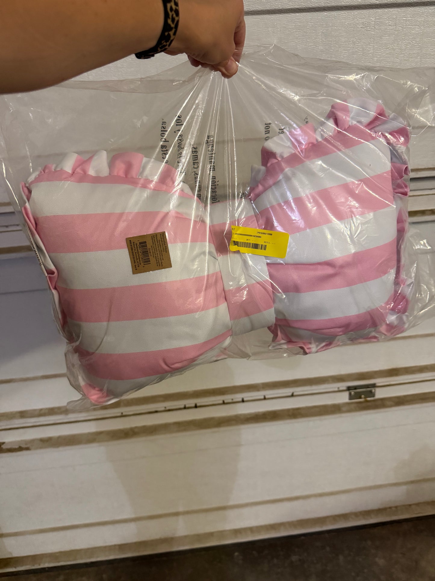 Bow Pillow
