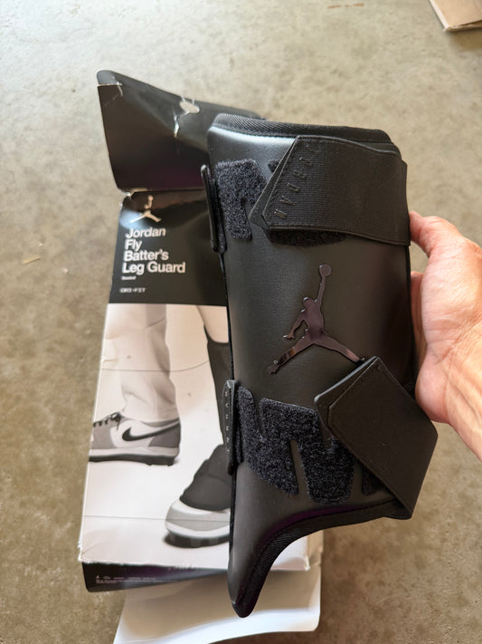 Men’s Fly Batters Leg Guard